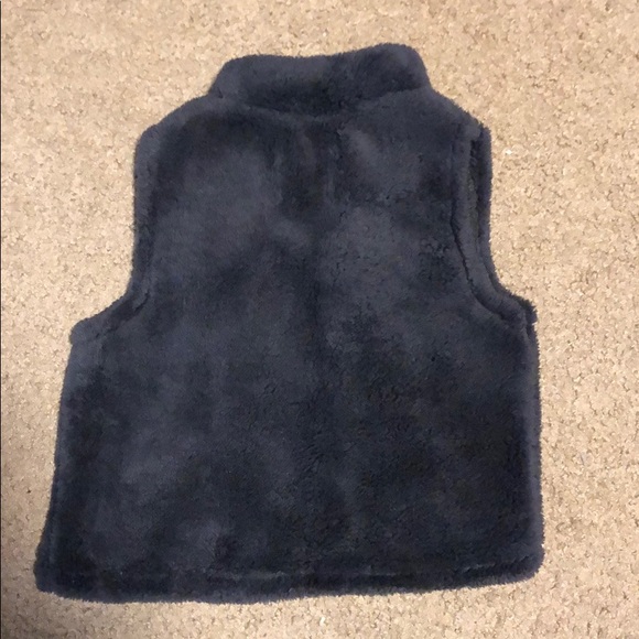 Grey Old navy 12 mo vest - Picture 3 of 3